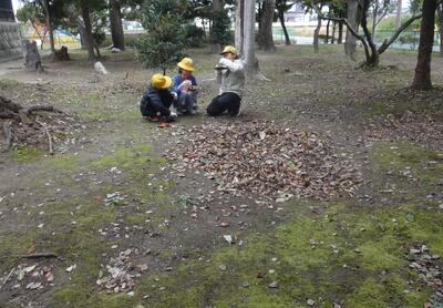 縄文時代の人になりきって…